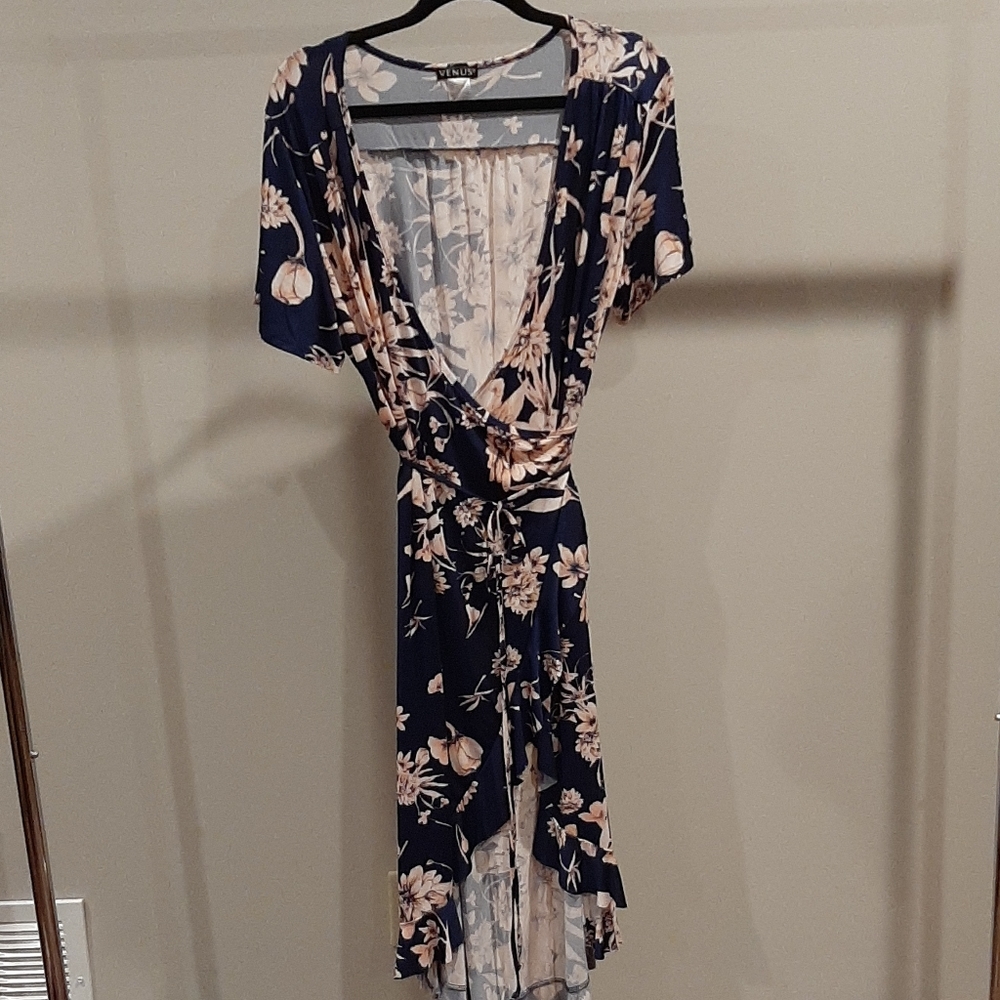 NWOT Venus floral wrap dress